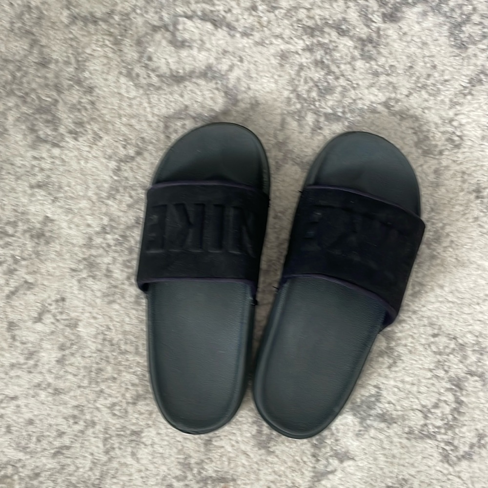 Men’s Nike slides